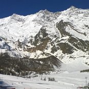 Hissilippuja ostamassa, näkymä alkutasanteelle