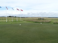 20150731 100006  cRAILIN KENTTÄ, VIELÄ OLI SUOMENLIPPU LIEHUMASSA