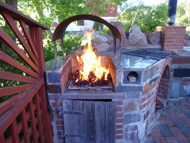 P6210188.JPG - Tää on meidän grilli