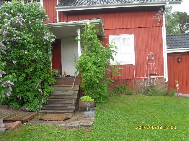 SDC11008.JPG - Ihan mukava pihapiiri