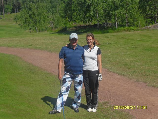 SDC11061.JPG - Anssi pellehousuissa (John Daly)