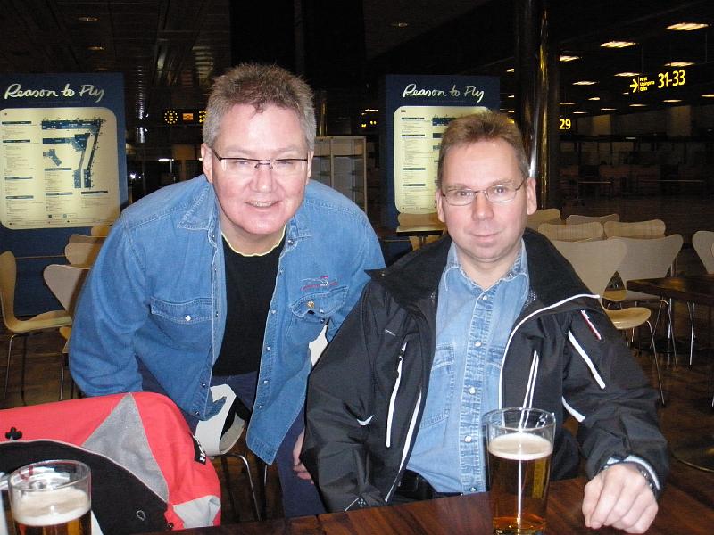 P3070003.JPG - Seutulan kentällä lähtö lähdellä