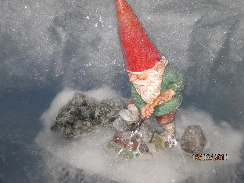 IMG_0581.JPG - Tonttu touhussa