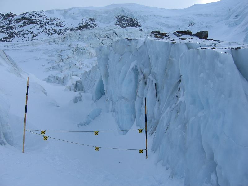 IMG_4711.JPG - samaa jäätikköä (Saas-Grund)