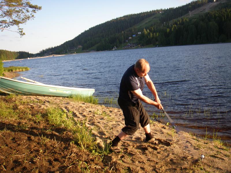 P6140116.JPG - Ei se vaan lennä vastarannalle vaikka kuinka löisi
