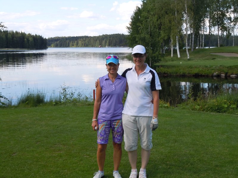 DSCN2012.JPG - Nina ja Mari